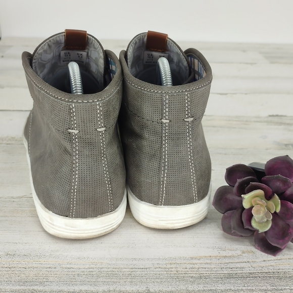 Ben Sherman Grey Suede Chukka Boots - Picture 4 of 6
